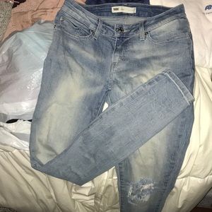 CLOSET PURGE Levi Light wash jeans
